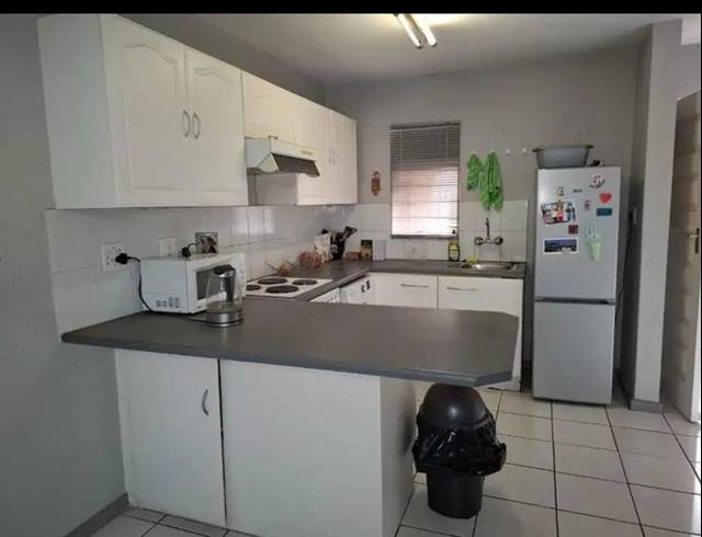 1 BEDROOM TOWNHOUSE FOR SALE IN BRACKENDOWNS
